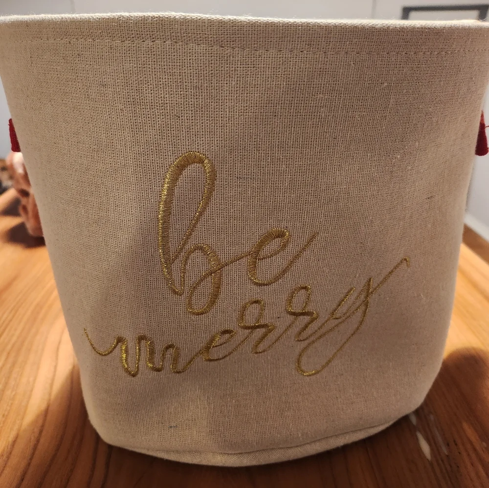 Be Merry basket